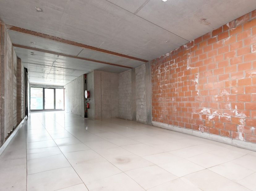 Bien professionnel à vendre
                    à 9900 Eeklo