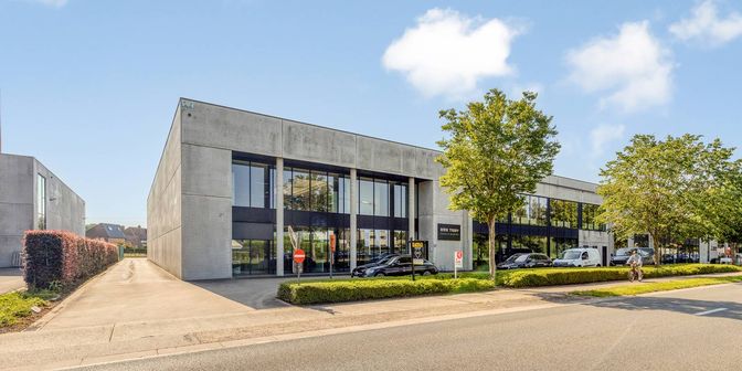 Bedrijfsvastgoed te huur in Autobaan 2 bus F, 8210 Loppem