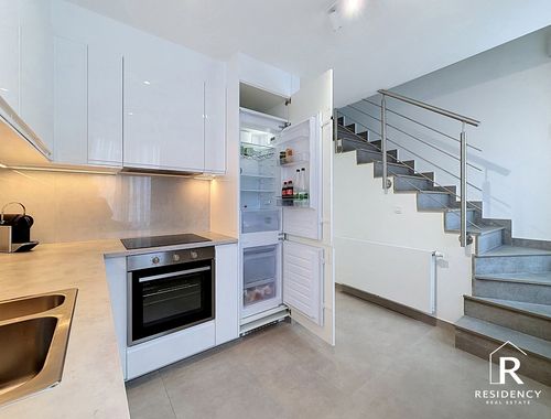                                         Duplex te huur in Brussel, € 1.800
