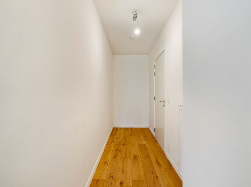 Situé juste à l'extérieur du centre de Heusden-Zolder, nous trouvons cet appartement au rez-de-chaussée prêt à l'emploi dans la tranquille Résidence V