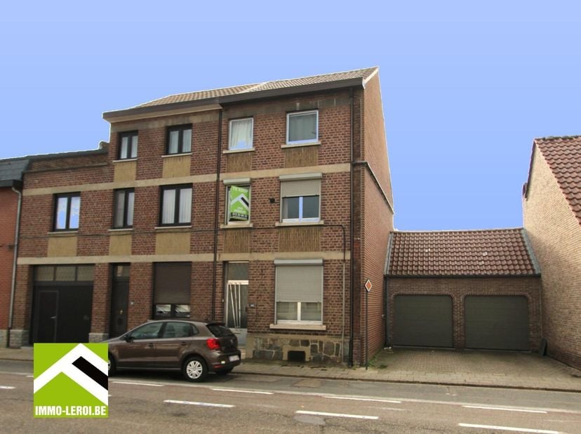 Consultez cette maison directement sur le site d'Immo Leroi : https://www.immo-leroi.be/pand/kopen-woning-tongeren-borgloon/7542991.<br />
Cette maiso