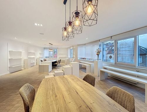                                         Kantoor te koop in Strombeek-Bever, € 259.000
