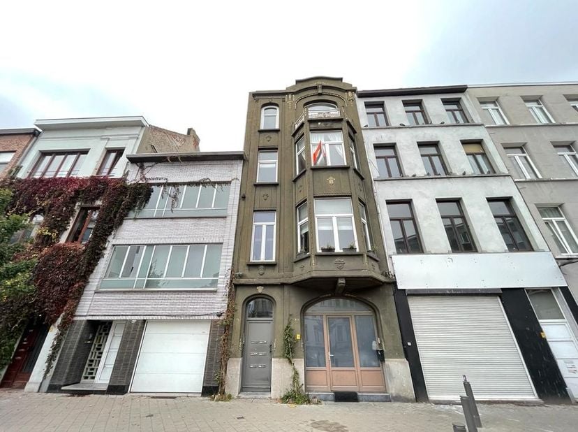 Appartement à louer
                    à 2060 Antwerpen