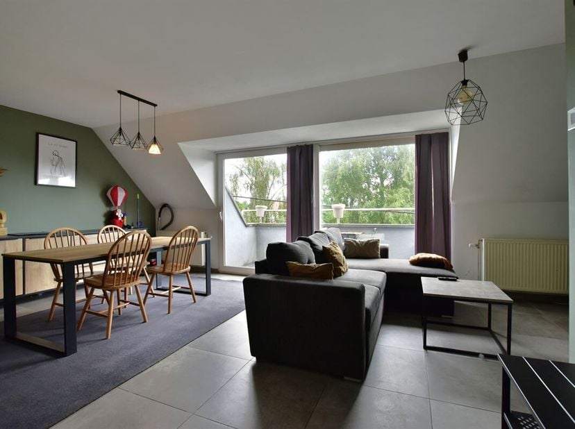 Appartement à louer
                    à 9200 Appels