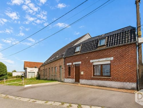                                         Maison à vendre à Arc-Ainières, € 90.000
