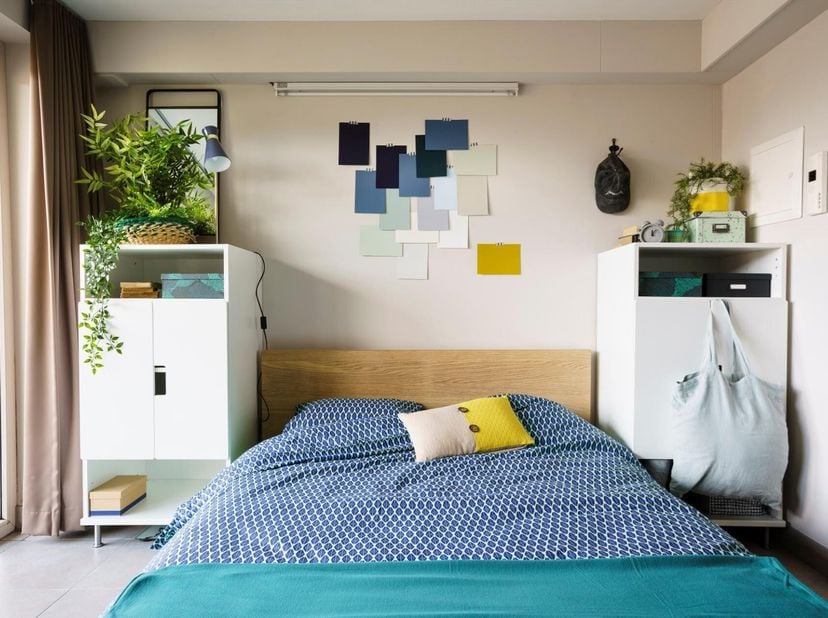 Deze bemeubelde studentenkamer in de residentie Majstro in Leuven, op een steenworp afstand van het station en de winkelwandelstraat.<br />
De oriënta