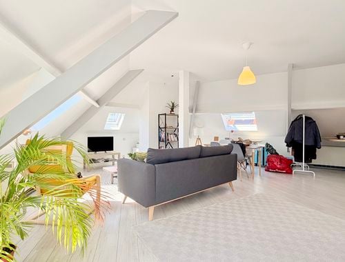                                         Appartement te huur in Etterbeek, € 950
