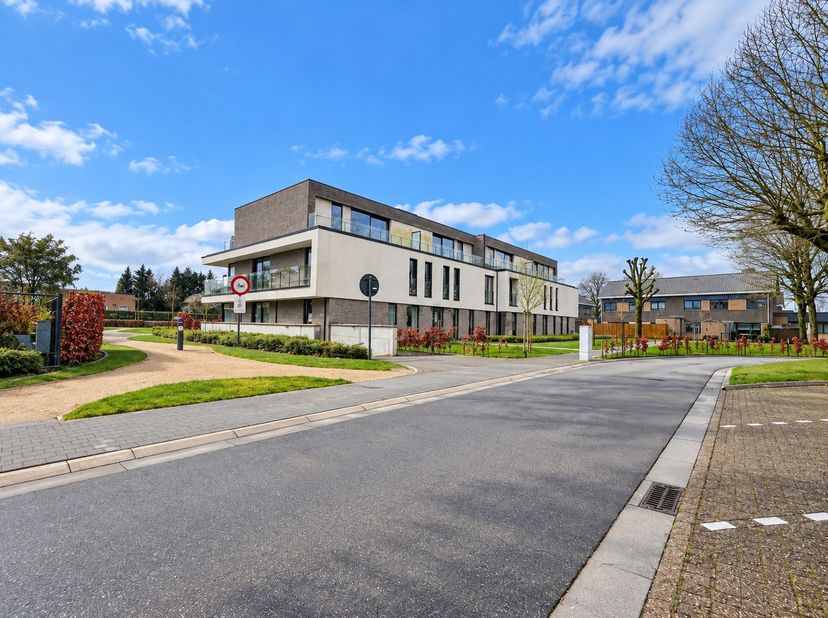 Appartement te huur in Postweg 29 bus 2.2,
                    3620 Lanaken
