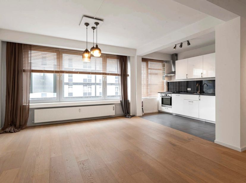 Appartement à louer
                    à 2018 Antwerpen