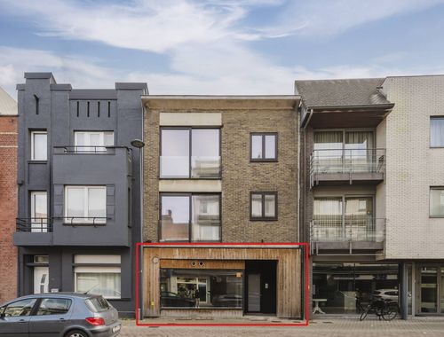                                         Bien commercial à vendre à Harelbeke, € 160.000
