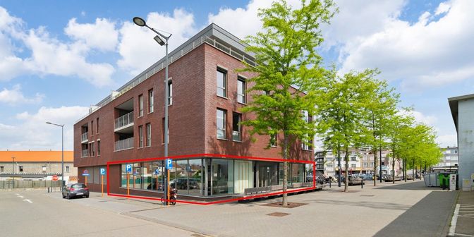 Bedrijfsvastgoed te koop in Stationsplein 2, 3400 Landen