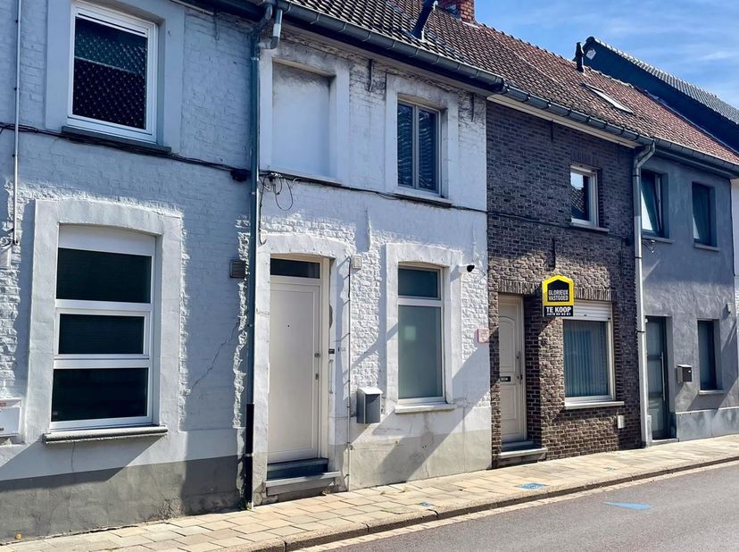 Huis te koop in ,
                    8800 Roeselare