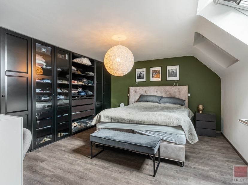 Instapklare energiezuinige woning met een woonopp. van 140m², voorzien van een leefruimte met open keuken, berging, terras, 3 ruime slaapkamers, badka