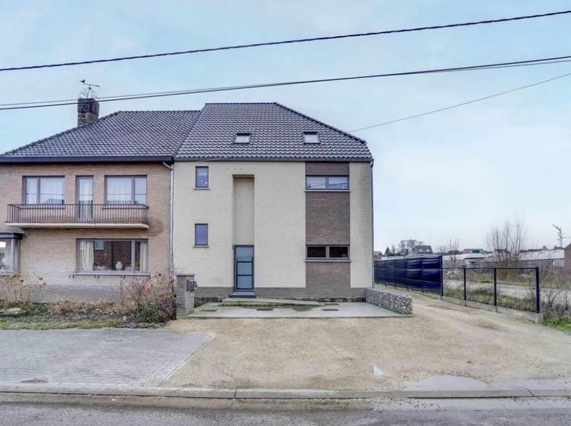 Appartement à vendre
                    à 3740 Munsterbilzen