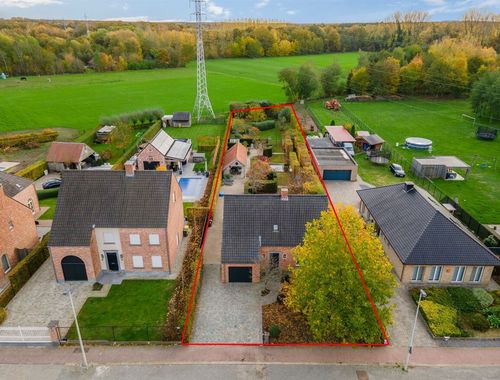                                         Maison unifamiliale à vendre à Kessel, € 625.000

