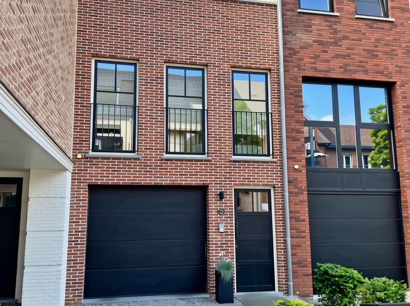 Luxueuze en energiezuinige bel-etagewoning met zuidgerichte tuin op toplocatie in Genk<br />
<br />
Bent u op zoek naar een stijlvolle, instapklare wo