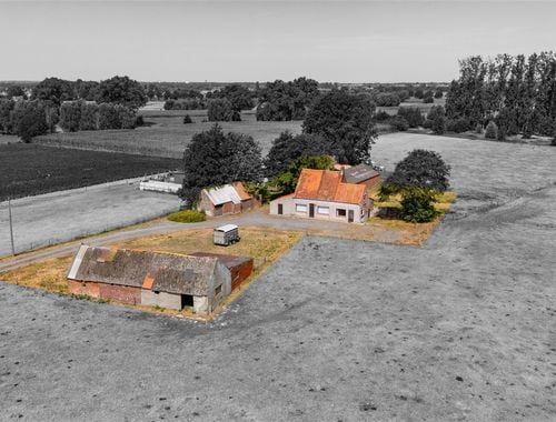                                         Fermette te koop in Zwevezele, € 389.000
