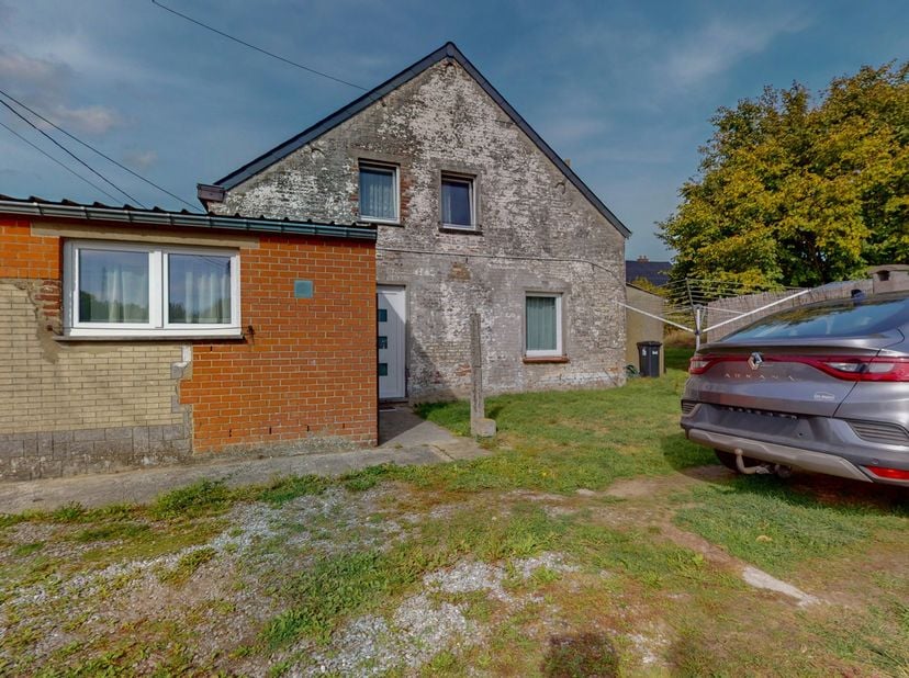 Huis te koop in Rue du Premier Vivier 73,
                    6150 Anderlues