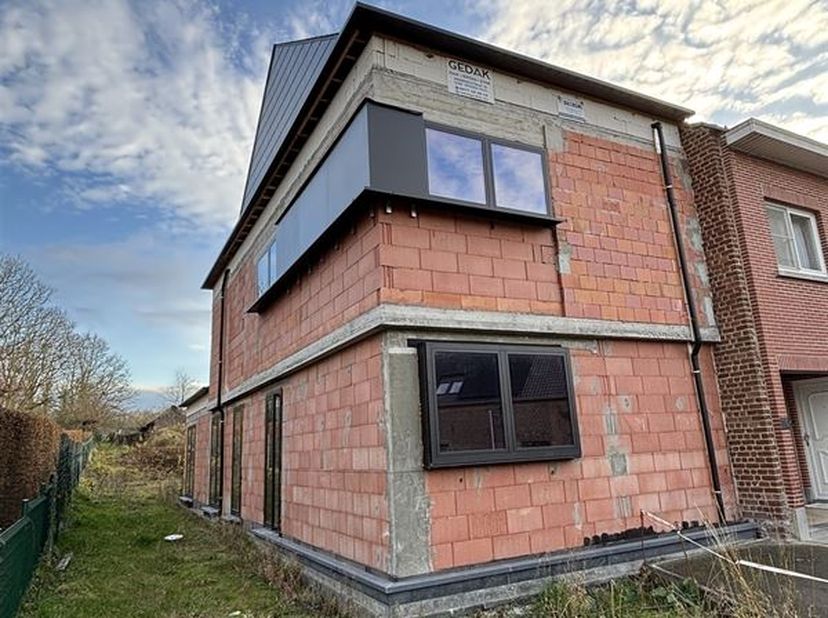 Huis te koop in ZWARTSCHAAPSTRAAT 16,
                    1755 Gooik