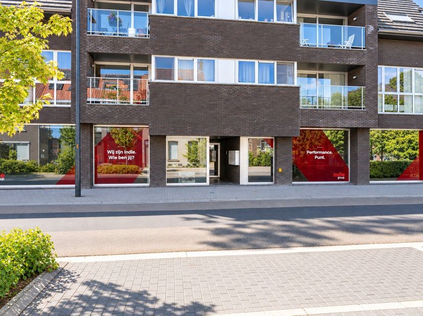 Bedrijfsvastgoed te huur in Kortrijkstraat 75,
                    8550 Zwevegem