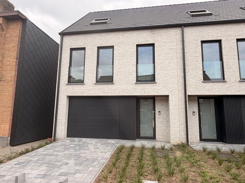Maison à louer
                    à 2530 Boechout