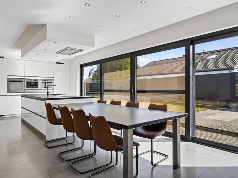 Huis te koop in Leeuwerikstraat 7,
                    3530 Houthalen