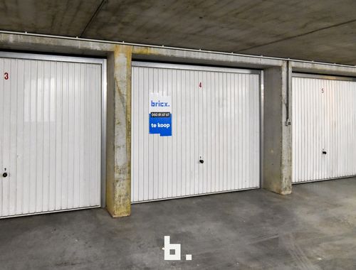                                         Garage à vendre à Sint-Andries, € 30.000
