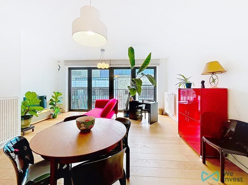 Infos &amp;amp; Visites : bruxelles.ouest@weinvest.be ou 02 315 77 22 Lumineux, économe en énergie et entouré de verdure, découvrez ce superbe appartement