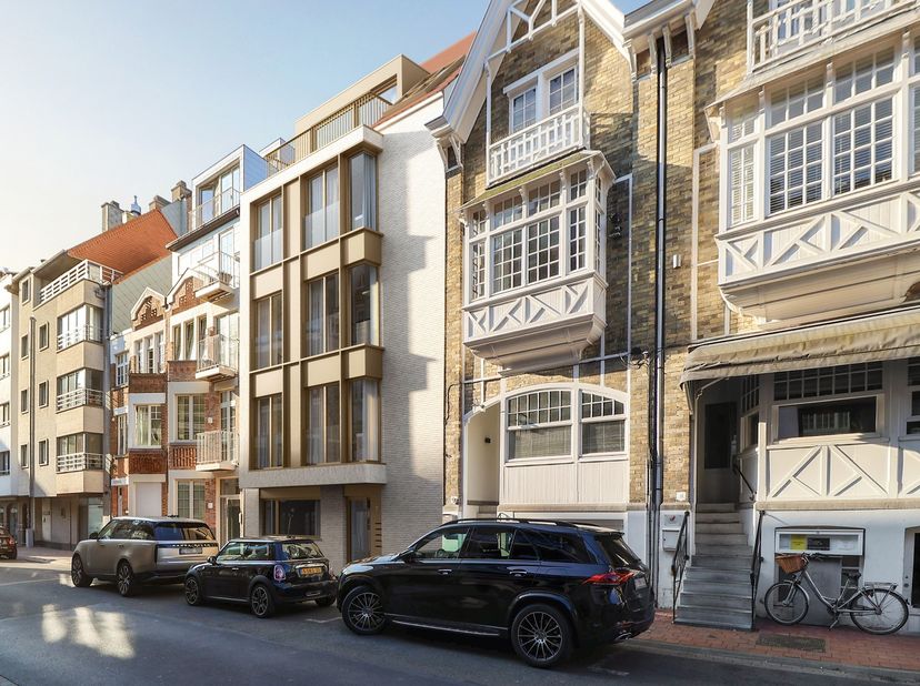 Appartement te koop
                    in 8300 Knokke