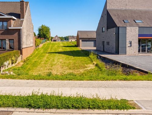                                         Terrain à bâtir à vendre à Opbrakel, € 125.000
