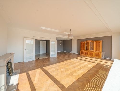                                         Appartement te koop in Ukkel, € 575.000
