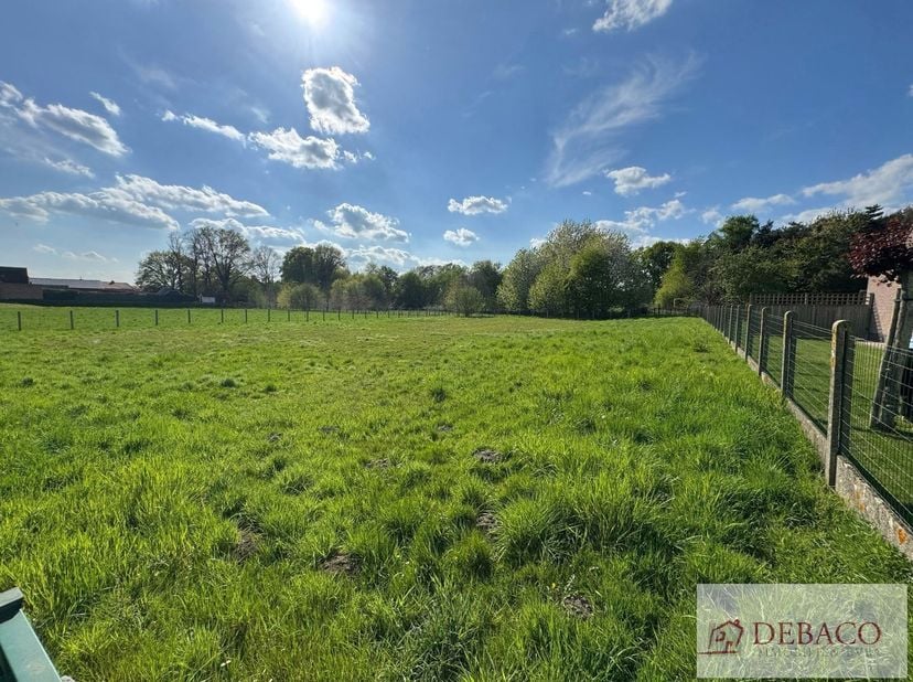 Gunstig gelegen bouwgrond voor OB (966m²) in Hulshout! <br />
Het perceel heeft een totale oppervlakte 966m².<br />
Geen bouwverplichting.<br />
Plan