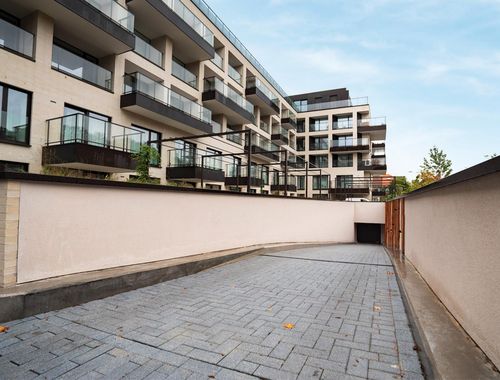                                         Kelder garage te huur in Oudergem, € 115
