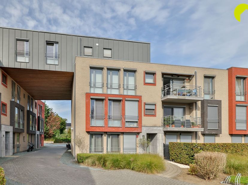 Appartement te koop in Beemdenlaan  23F bus 3,
                    2550 Kontich