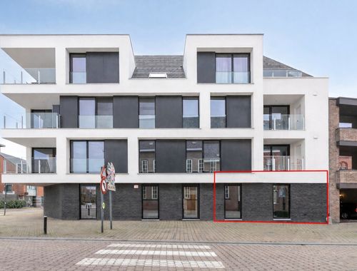                                         Gelijkvloers app. te koop in Tielt, € 290.000
