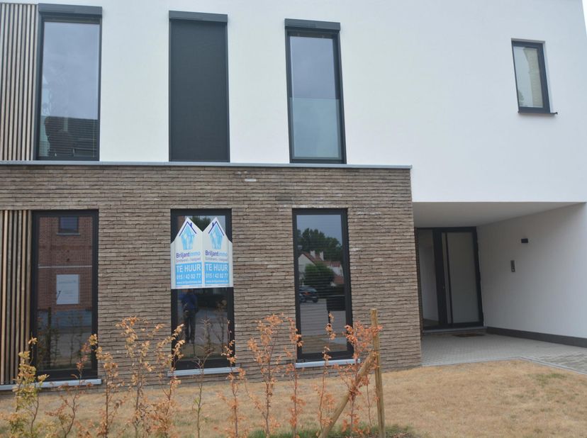 Op zoek naar een-eerste-inwoner, instapklaar appartement op een centrale ligging in Berg? <br />
Dit nieuwbouw gelijkvloers appartement (Residentie Be