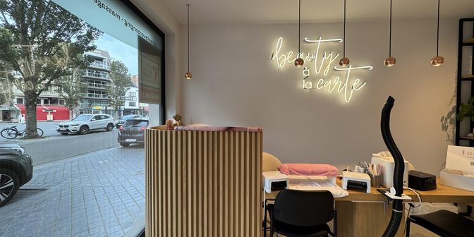 Bedrijfsvastgoed te huur in Sint-Petrus- en -Paulusplein 9, 8400 Oostende