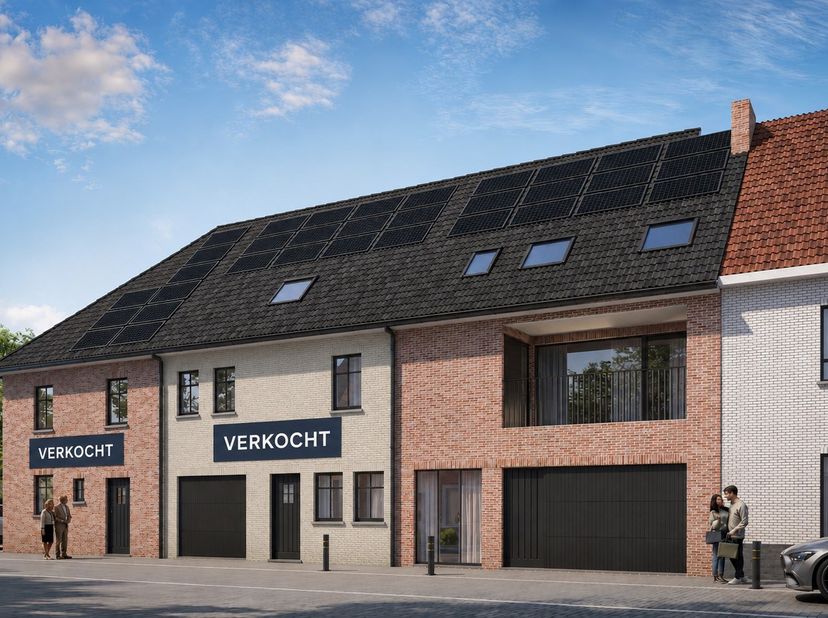 * LOT 1: REEDS VERKOCHT <br />
<br />
*LOT 2: REEDS VERKOCHT <br />
<br />
*LOT 3: gesloten bebouwing<br />
grond oppervlakte: 150m²<br />
Indeling: i
