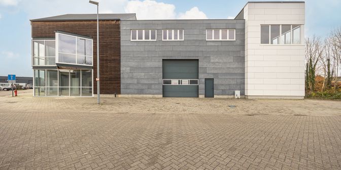 Bien professionnel à vendre à Mariëndal 2, 2400 Mol