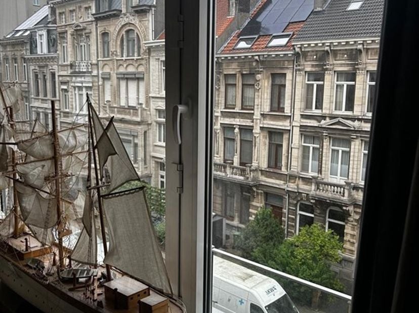 Studio van 40 m² in wijk "'t Groen Kwartier". <br />
Deze studio van 40 m² is centraal gelegen in de hippe wijk rond 't Groen Kwartier. <br />
De stud