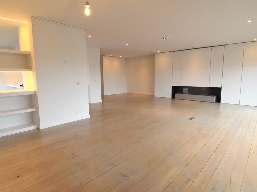 Appartement te huur in ,
                    8930 Lauwe