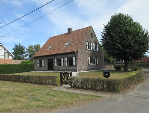                                         Fermette te huur in Ichtegem, € 800
