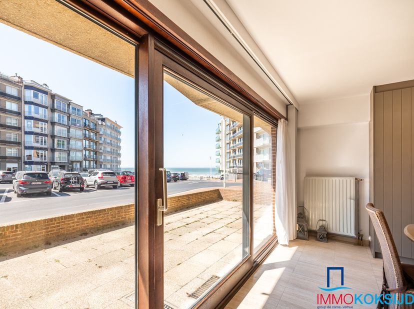 Koksijde-Bad, Résidence Zeerust, Appartement avec terrasse ensoleillée à proximité de la mer, situé au rez-de-chaussée.<br />
Se compose de: hall d'en