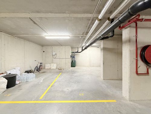                                         Place de stationnement à louer à Evergem, € 100
