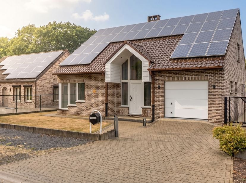 Gelegen in een rustige en residentiële straat in Zelem, vlakbij enkele natuurgebieden waaronder de Vallei van de Zwarte Beek en Webbekoms Broek. Alle