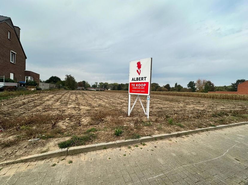 Grond te koop in ,
                    9300 Aalst