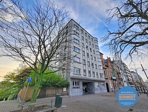                                         Studio met slaaphoek te huur in Etterbeek, € 960
