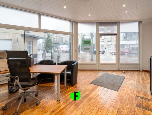                                         Bâtiment commercial à vendre à Blankenberge, € 85.000
