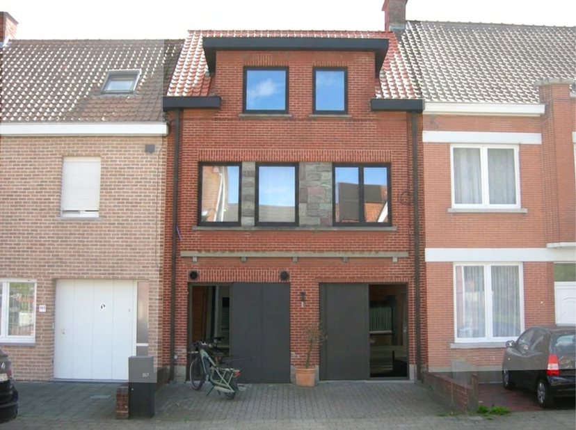 Huis te koop in Iepersestraat 317,
                    8800 Roeselare