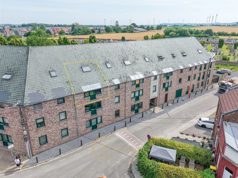 REF 7495 – Rue du Cheval Blanc 1/2.4, 7380 Quiévrain<br />
<br />
Op zoek naar je eerste knusse nest of een slimme investering? Ontdek deze charmant